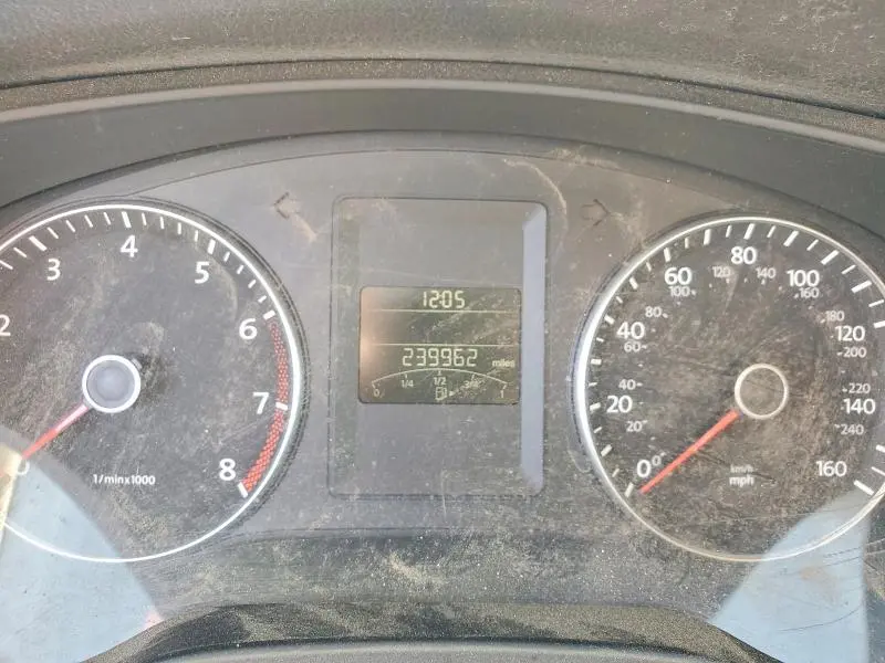 2012 VOLKSWAGEN JETTA SE  