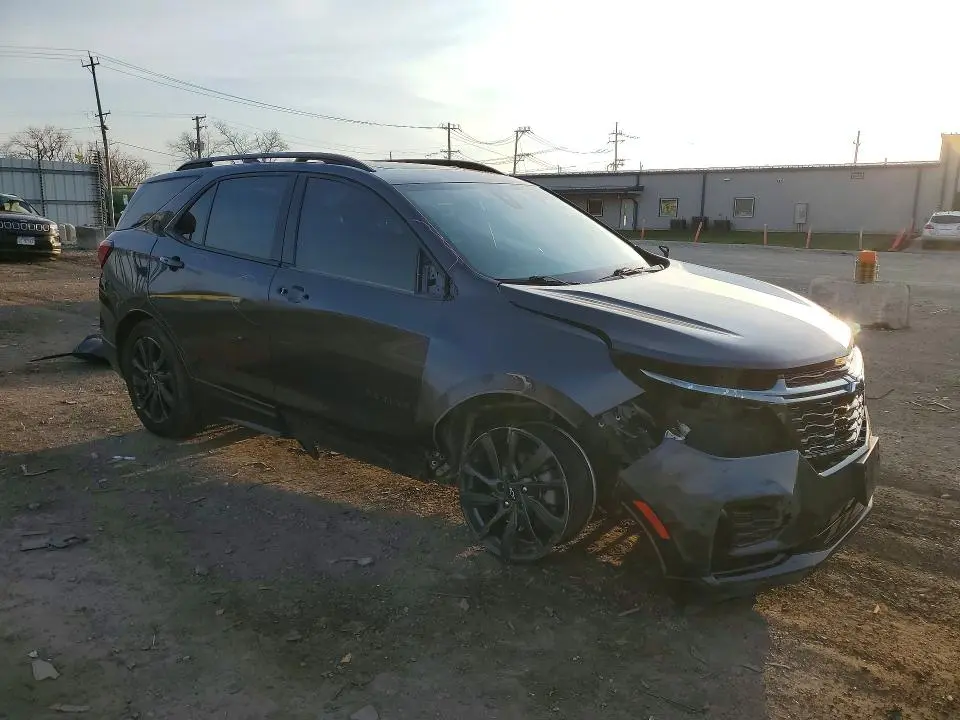 2022 CHEVROLET EQUINOX RS  
