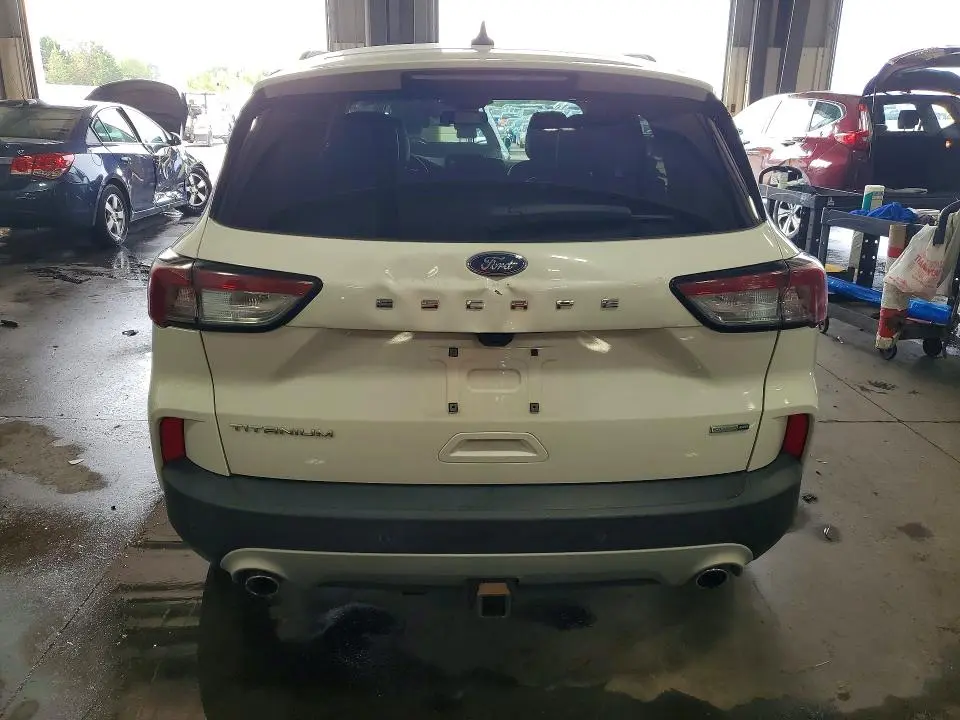 2020 FORD ESCAPE TITANIUM  