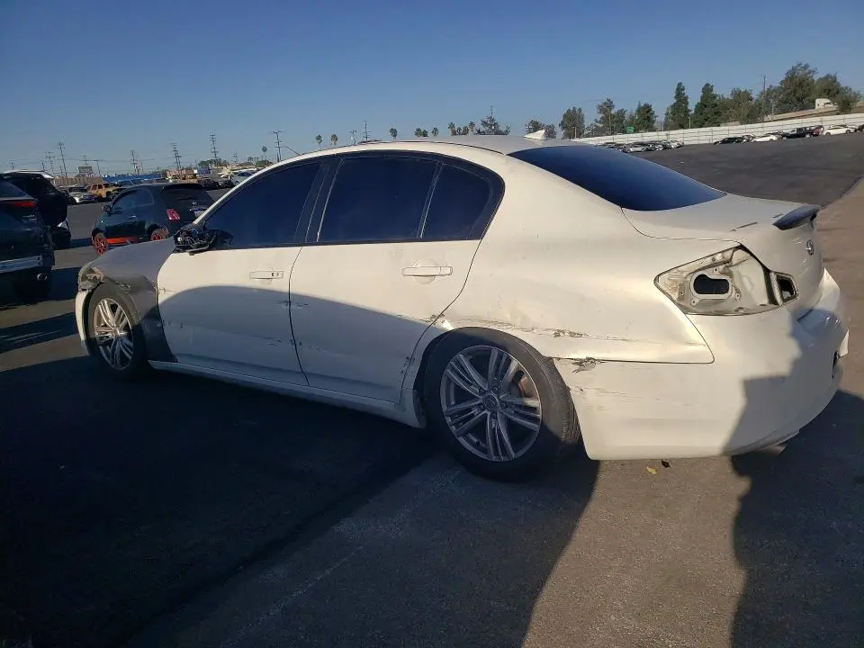 2011 INFINITI G37 BASE  