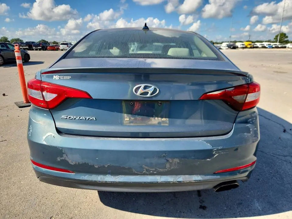 2017 HYUNDAI SONATA SE  