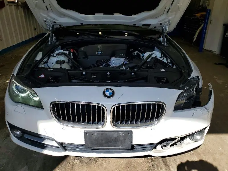 2016 BMW 528 XI  