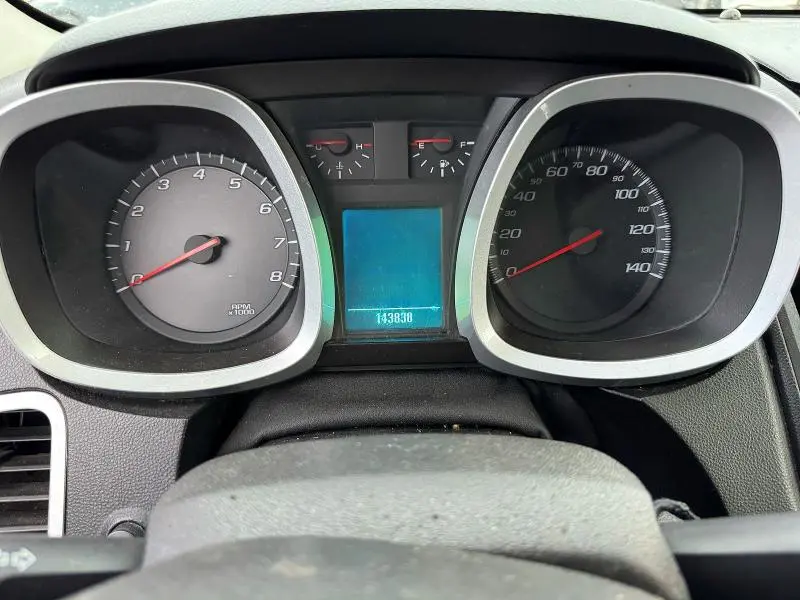 2010 CHEVROLET EQUINOX LT  