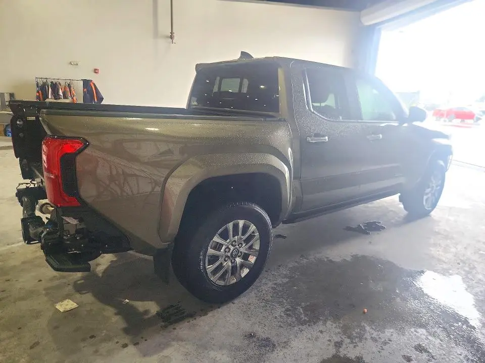 2025 TOYOTA TACOMA LIMITED  