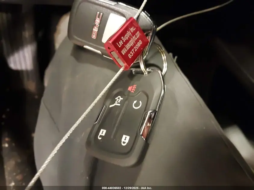 2023 GMC ACADIA FWD SLT