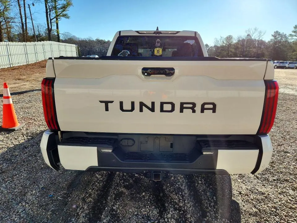 2022 TOYOTA TUNDRA CREWMAX SR  