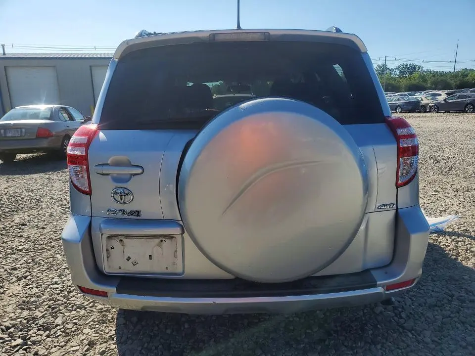 2011 TOYOTA RAV4 BASE  