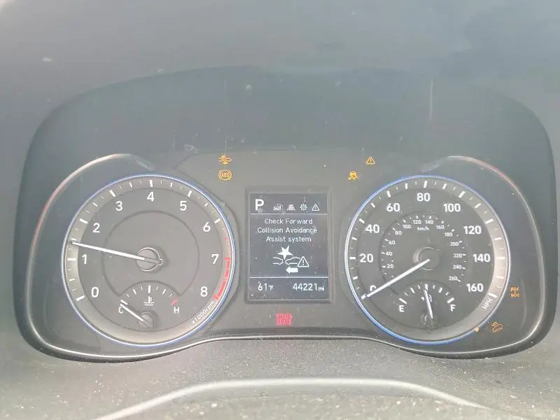 2020 HYUNDAI KONA SE  