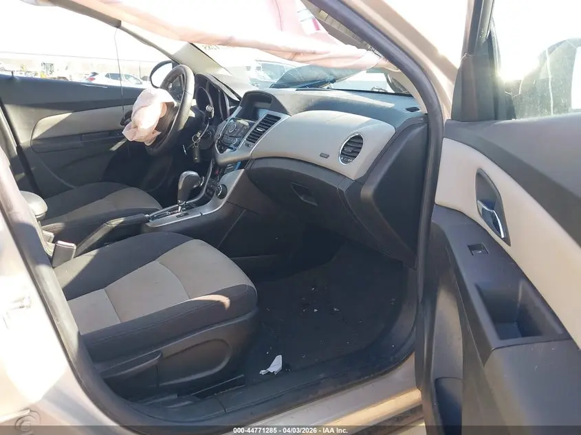 2012 CHEVROLET CRUZE LS
