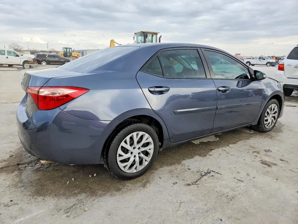 2017 TOYOTA COROLLA LE  