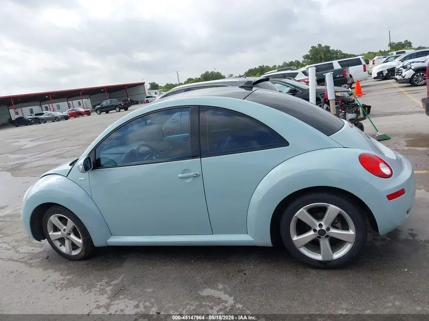 2010 VOLKSWAGEN NEW BEETLE 2.5L FINAL EDITION