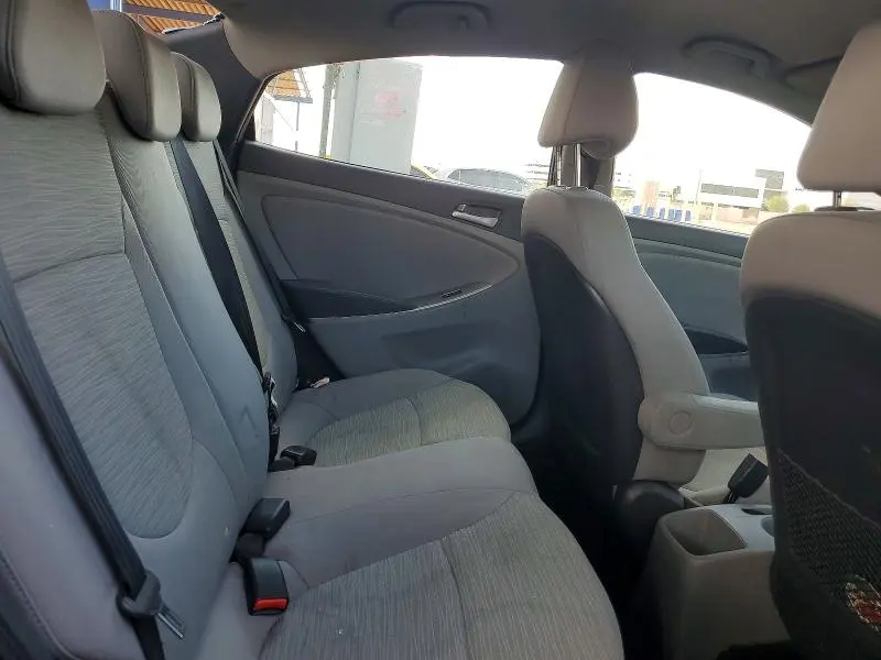 2015 HYUNDAI ACCENT GLS  