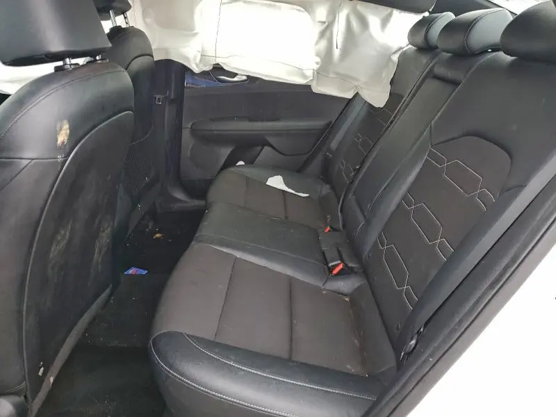 2021 KIA FORTE GT LINE  