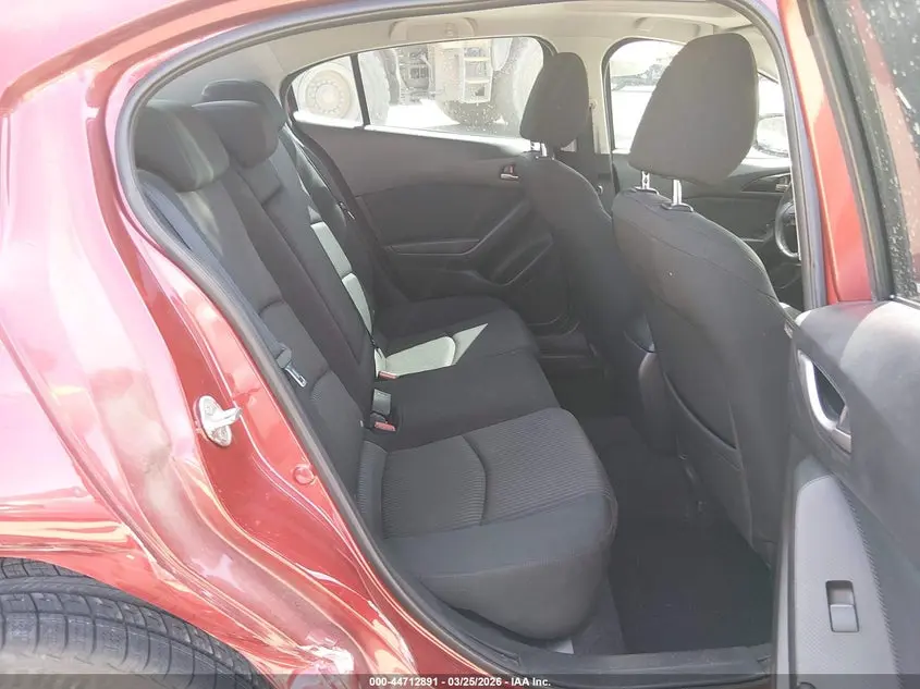 2015 MAZDA MAZDA3  