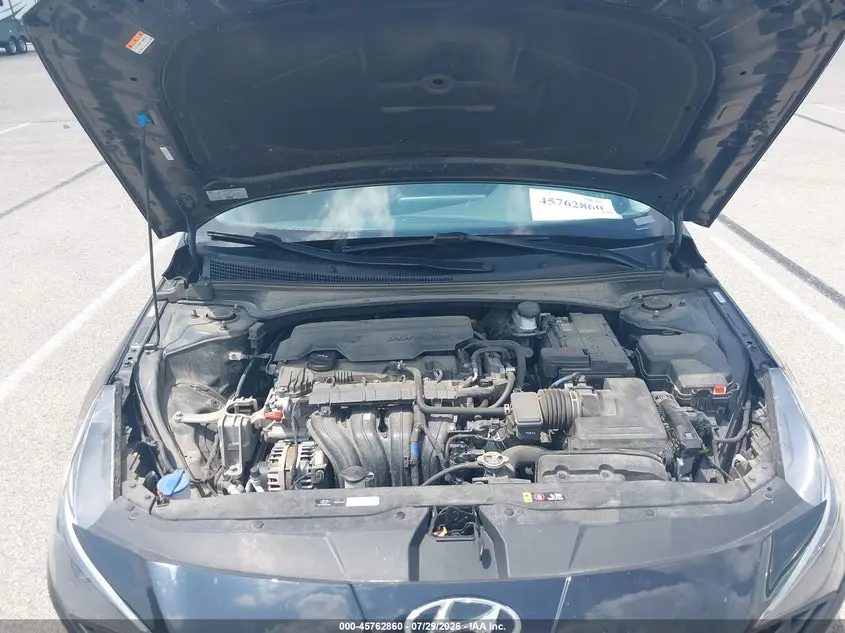 2023 HYUNDAI ELANTRA SE
