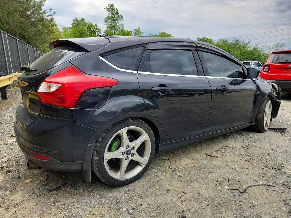 2014 FORD FOCUS TITANIUM  