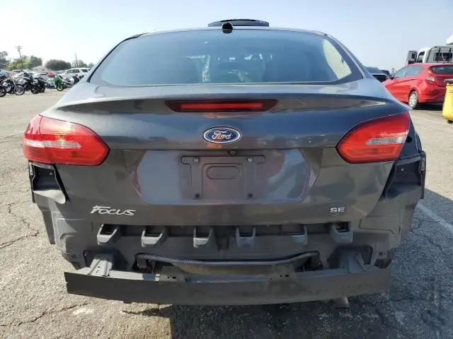 2016 FORD FOCUS SE  