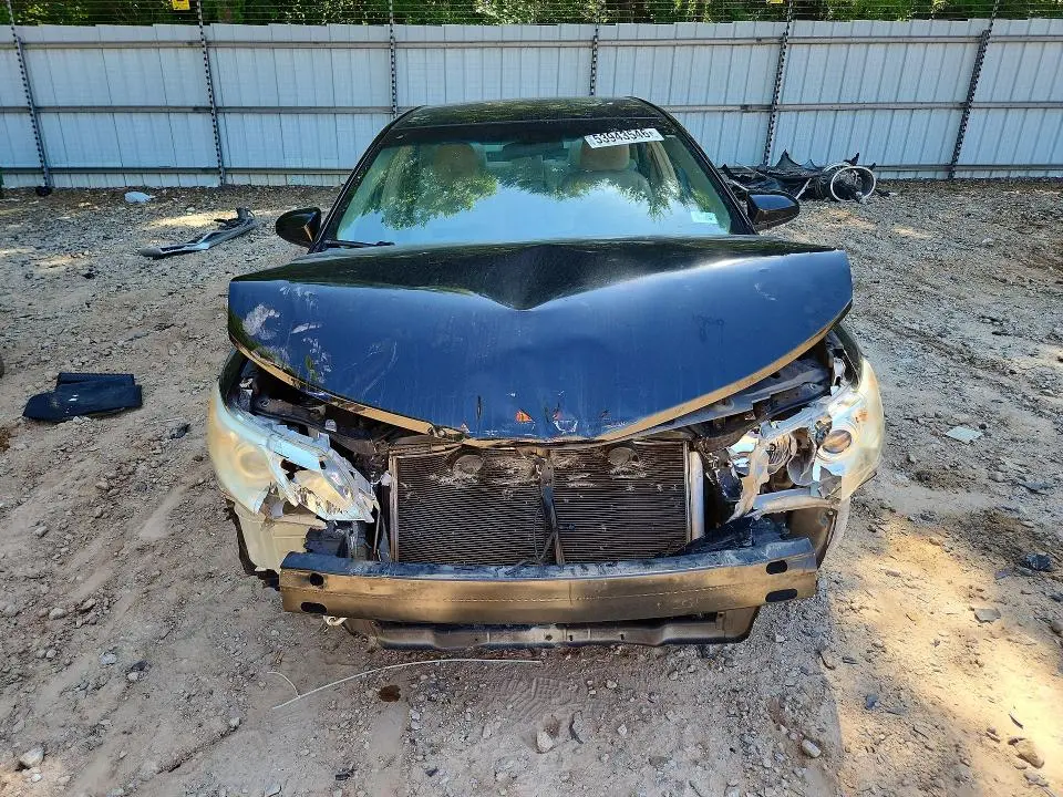 2013 TOYOTA CAMRY LE  