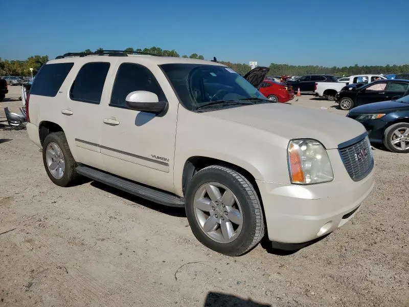 2011 GMC YUKON   