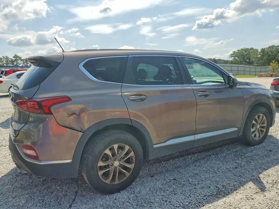 2019 HYUNDAI SANTA FE SE  