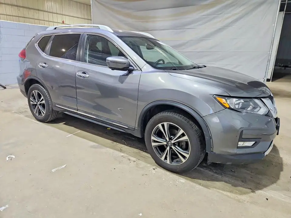 2018 NISSAN ROGUE SL  