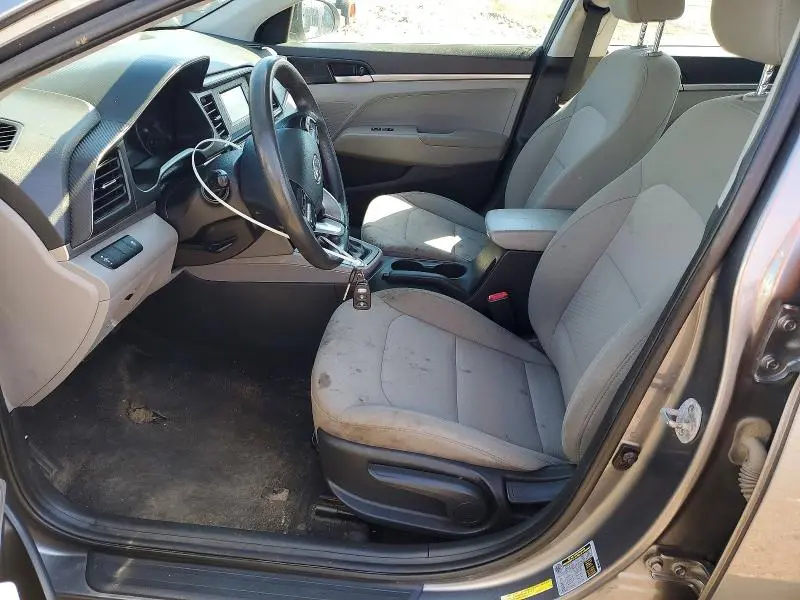 2019 HYUNDAI ELANTRA SE  