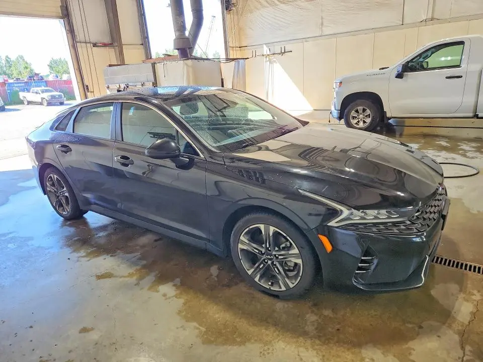 2022 KIA K5 LXS  