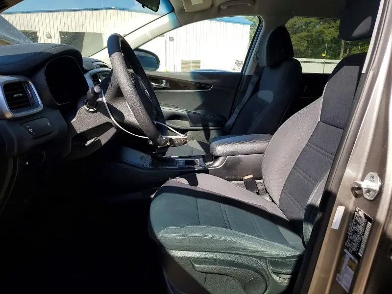 2017 KIA SORENTO L  