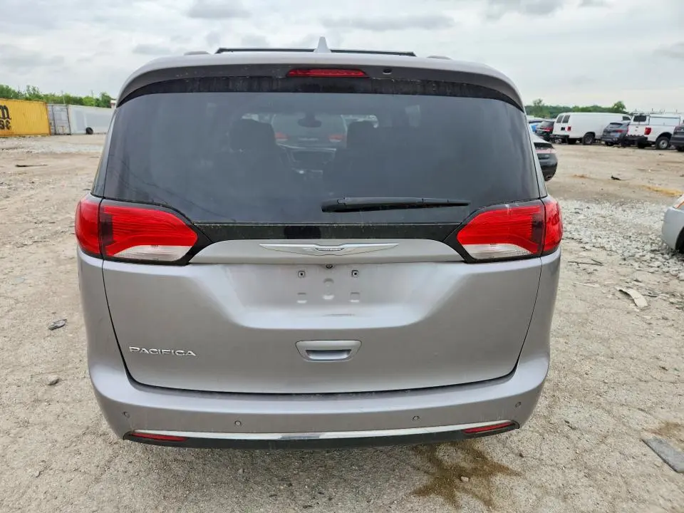 2017 CHRYSLER PACIFICA TOURING L  