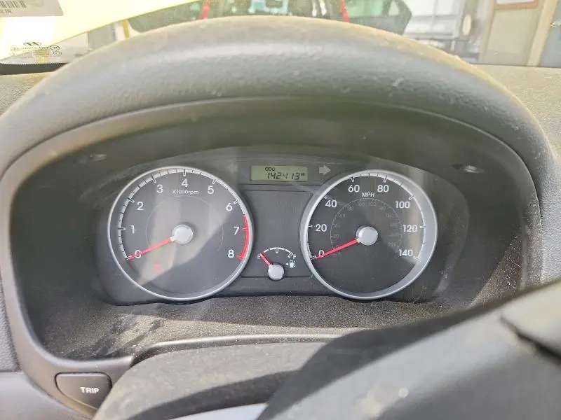 2010 HYUNDAI ACCENT GS  