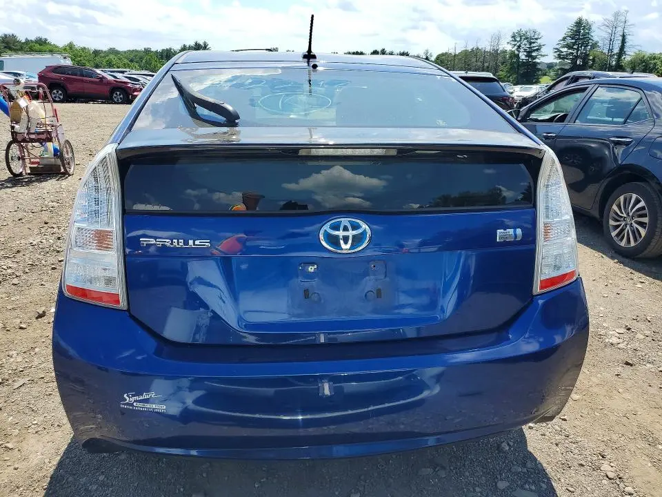 2011 TOYOTA PRIUS TWO  