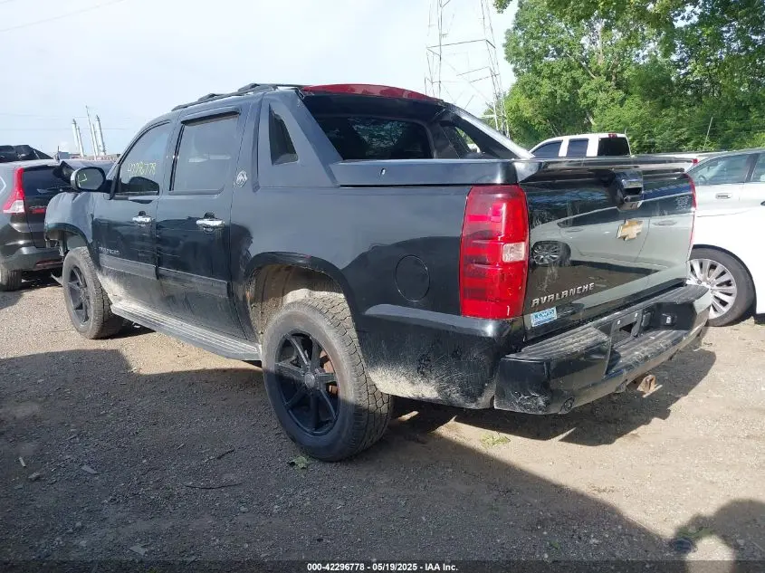 2013 CHEVROLET AVALANCHE LT
