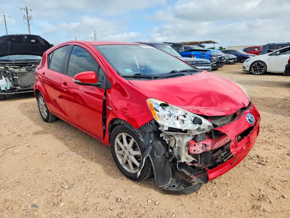 2014 TOYOTA PRIUS C THREE  