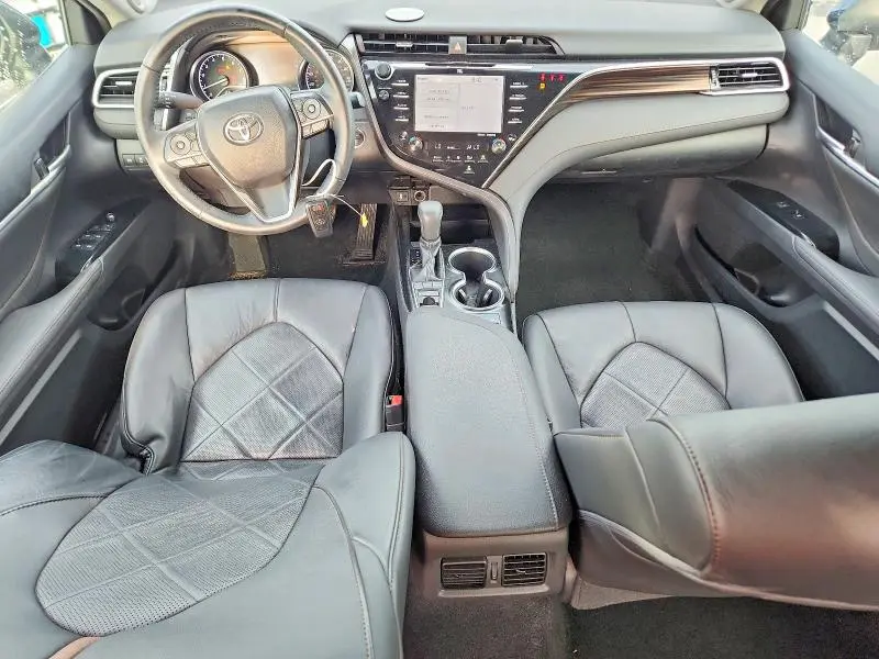 2018 TOYOTA CAMRY XLE  