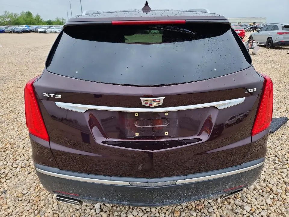 2017 CADILLAC XT5 LUXURY  