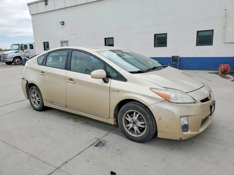 2011 TOYOTA PRIUS TWO  