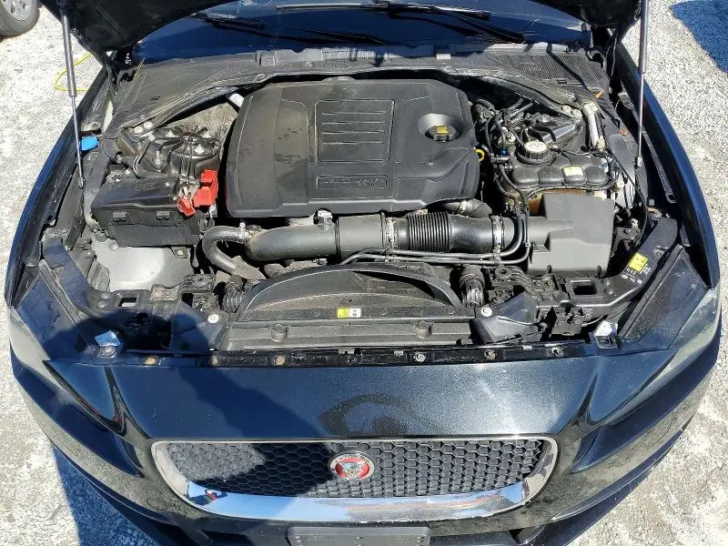 2019 JAGUAR XE PREMIUM  
