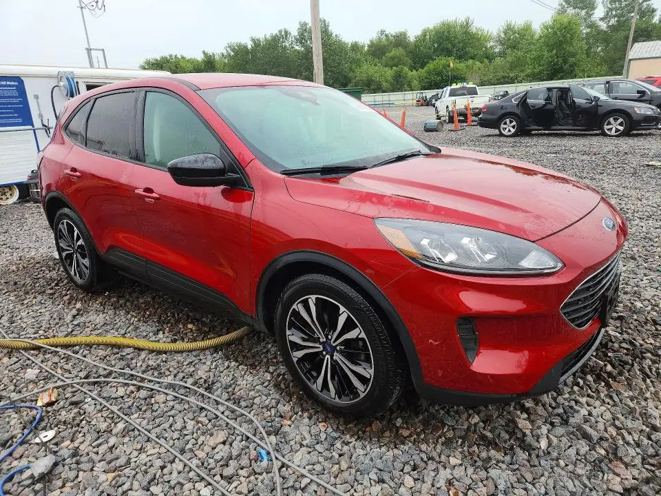 2022 FORD ESCAPE SE  