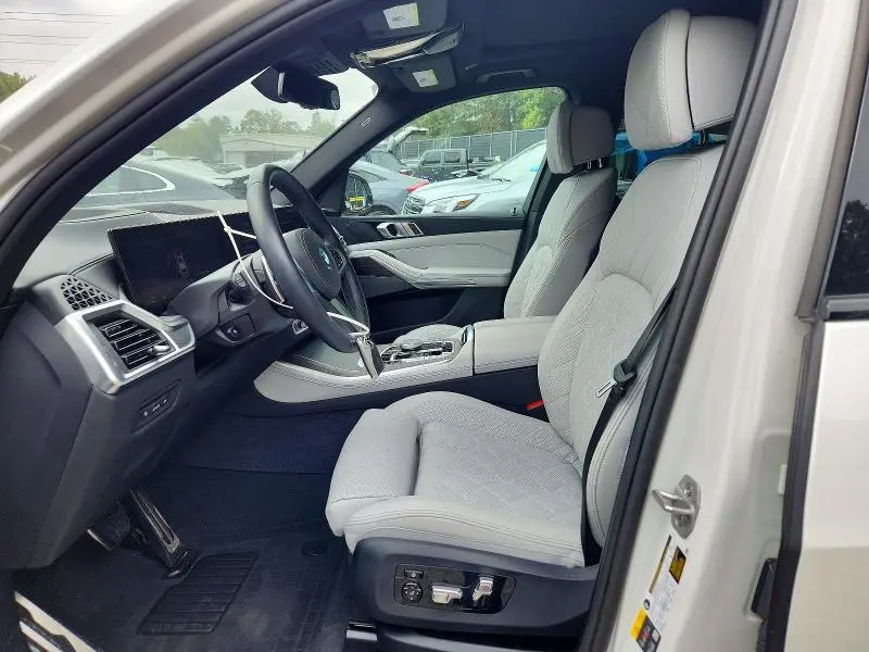 2024 BMW X5 XDRIVE50E  
