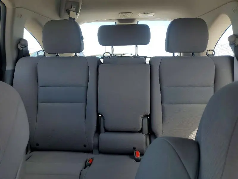 2011 HONDA CR-V LX  