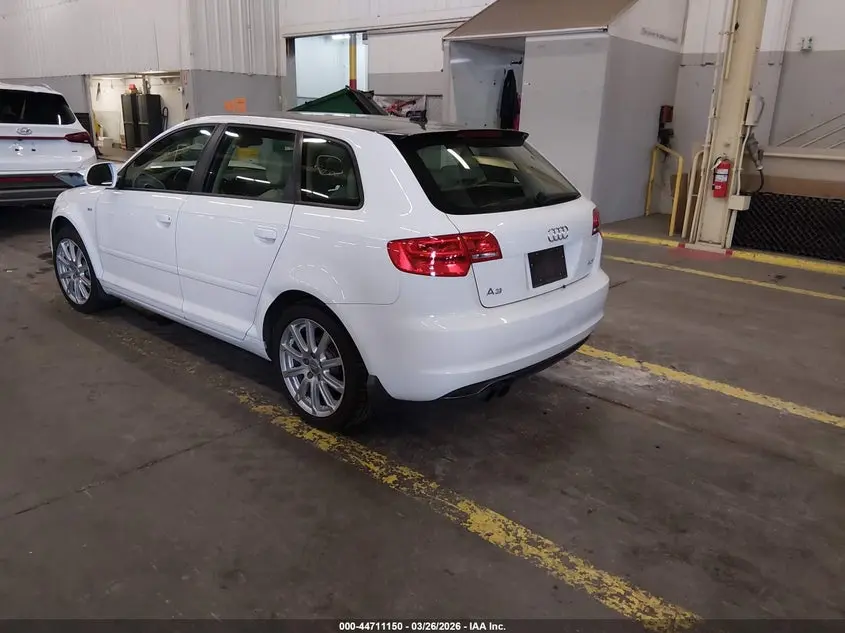 2010 AUDI A3 2.0T PREMIUM