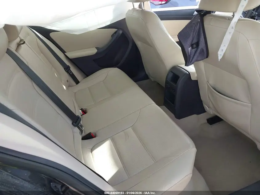 2014 VOLKSWAGEN JETTA 1.8T SE