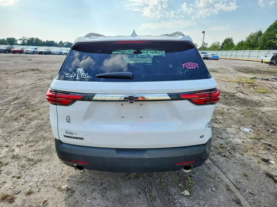 2022 CHEVROLET TRAVERSE LT  