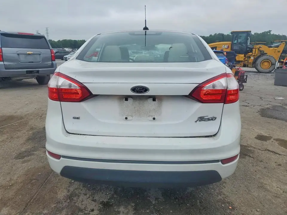 2017 FORD FIESTA SE  