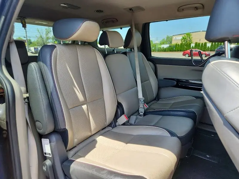 2018 KIA SEDONA EX  