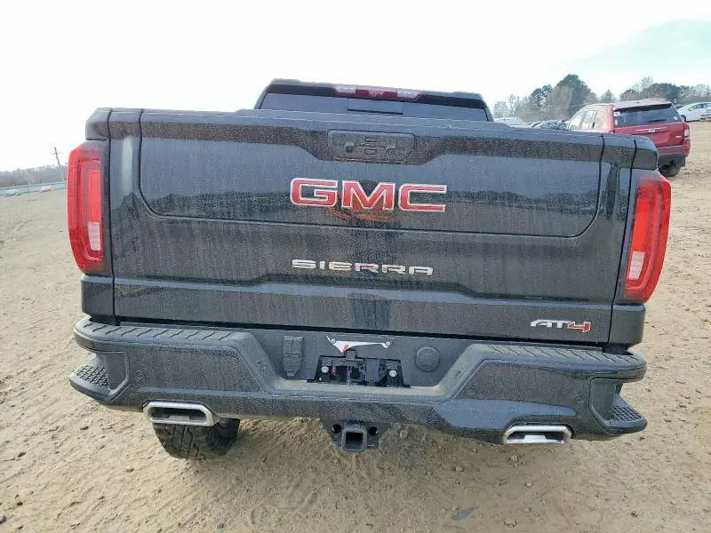 2026 GMC SIERRA K1500 AT4  
