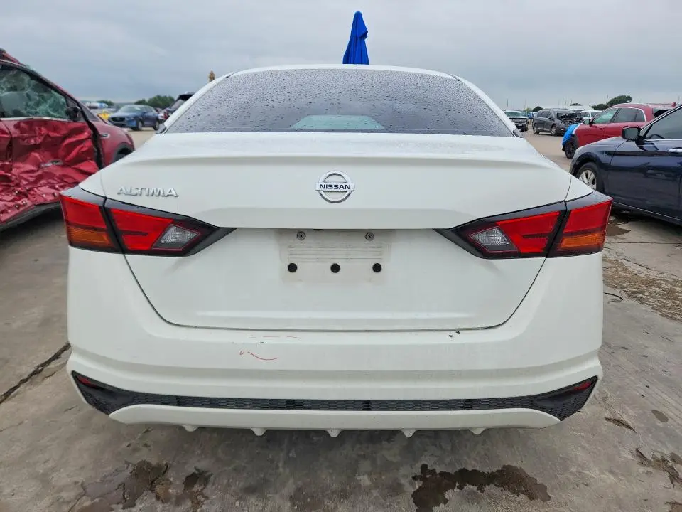 2021 NISSAN ALTIMA S  