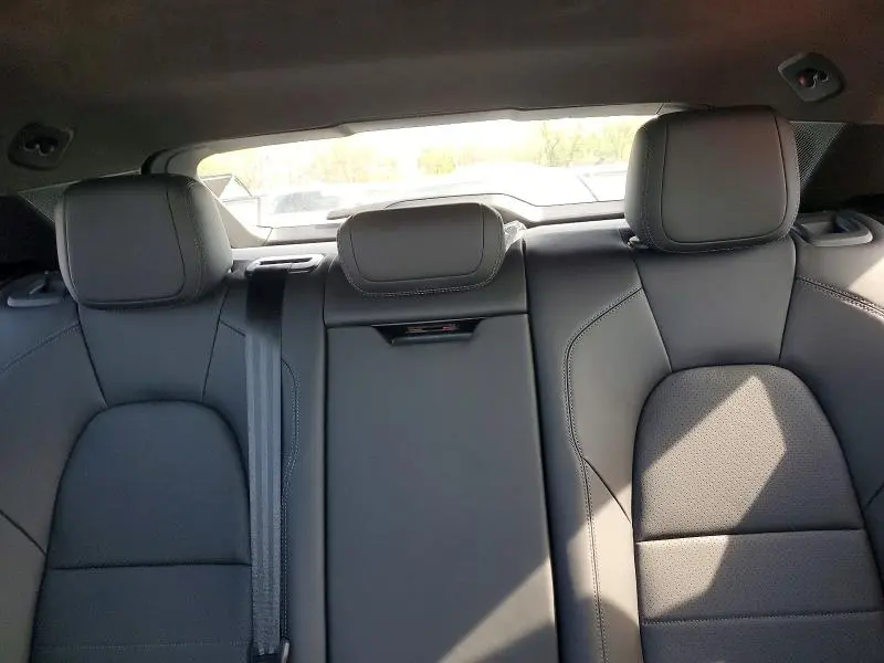 2025 PORSCHE MACAN TURBO  