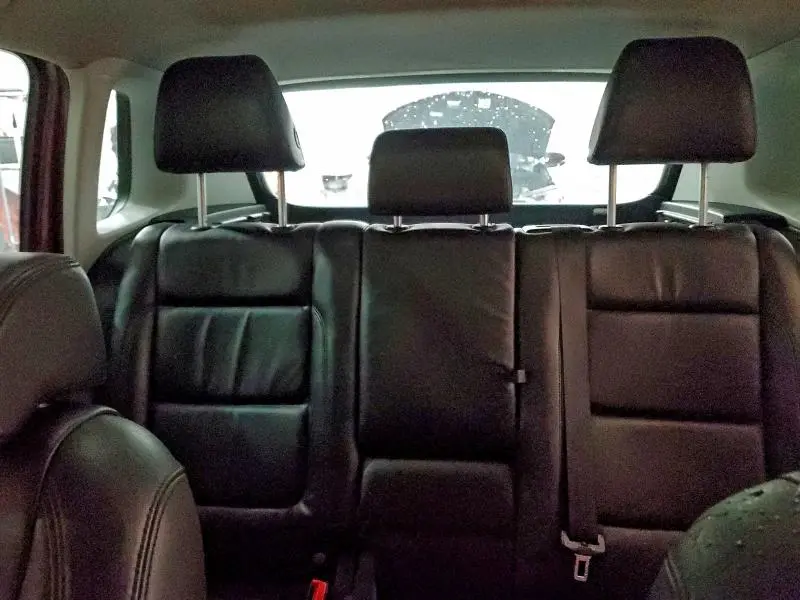 2010 VOLKSWAGEN TIGUAN SE  