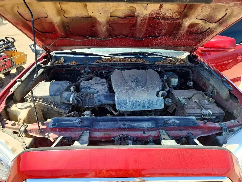 2021 TOYOTA TACOMA SR5 V6  